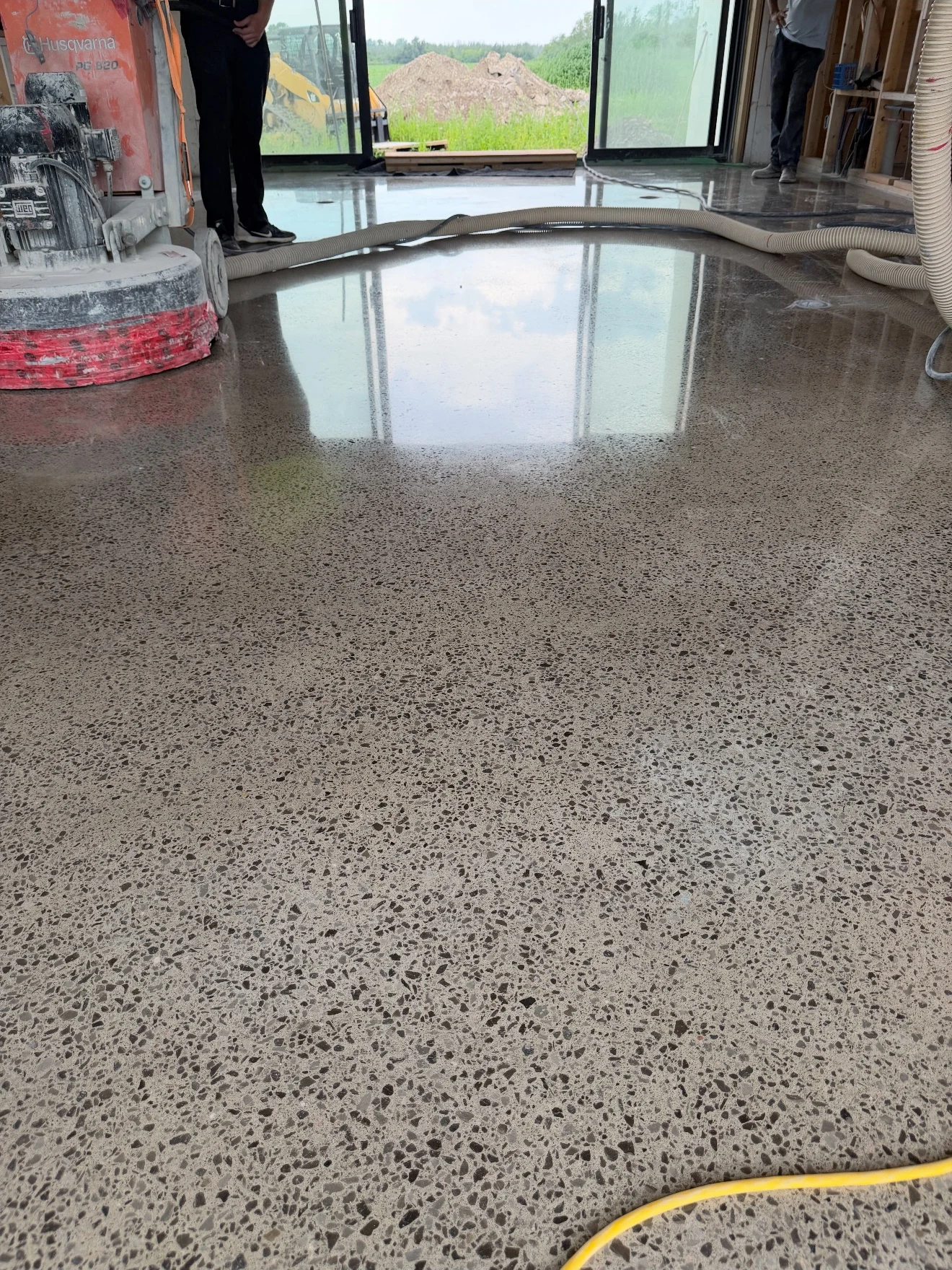 Residential concrete floor by Fēnix Finish: home