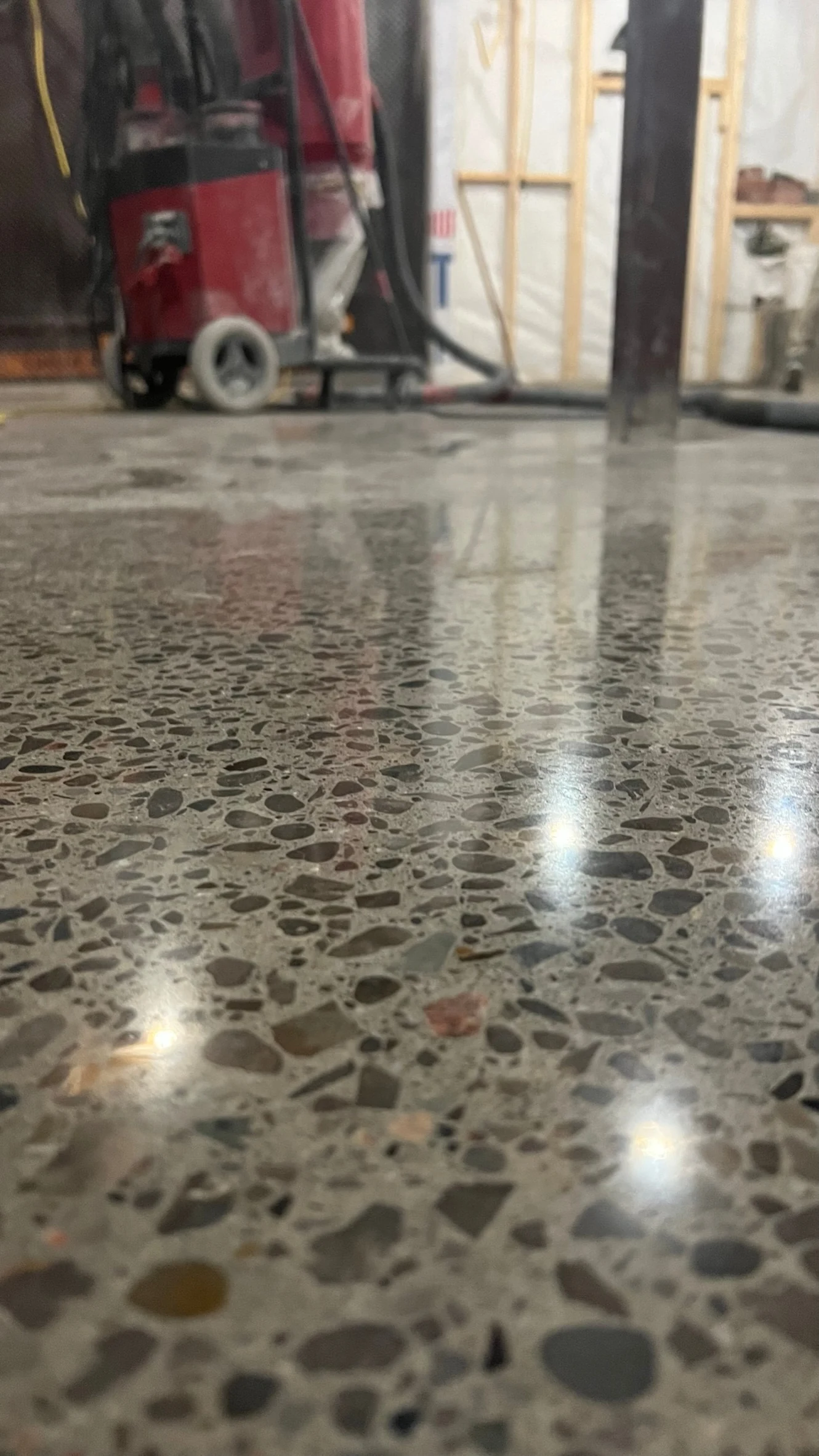 Residential concrete floor by Fēnix Finish: new build